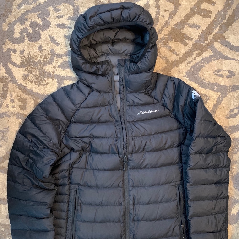 Eddie Bauer slim hooded puffy jacket